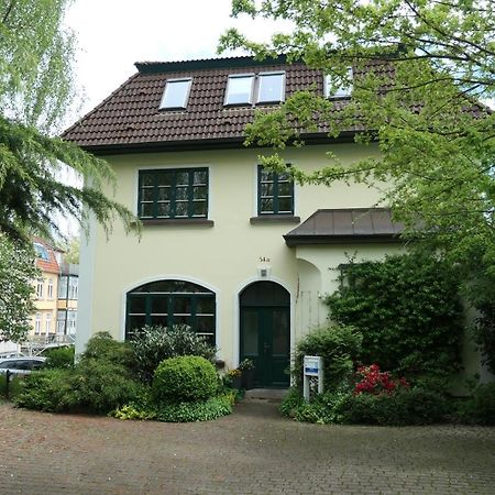 Villenappartement Mit Blick Ins Gruene Am Rande Der Wunderschoenen Altstadt Wismar Exterior photo