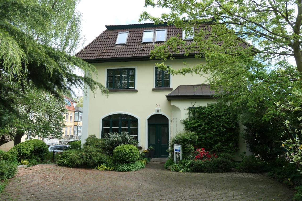 Villenappartement Mit Blick Ins Gruene Am Rande Der Wunderschoenen Altstadt Wismar Exterior photo